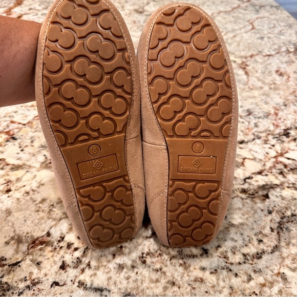 Dream Pairs Slippers Women US 8 Moccasins Slip On House Shoes Tan Faux Fur Lined - Picture 3 of 6